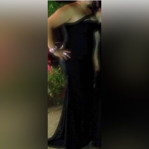 Black long dress/gown